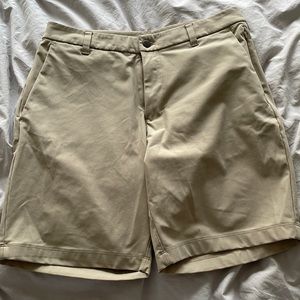 Lululemon 32 inch waist Trench/Khaki Commission Short (9 inch inseam)